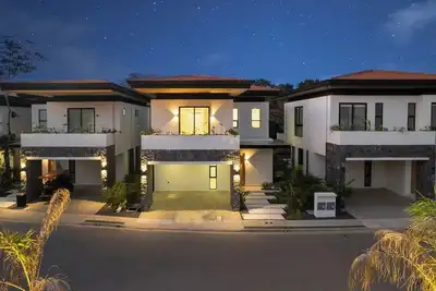 Image de New Modern Architecture Condo Home at Beach Side Private Ranch with private pool