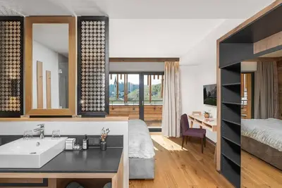 Image de Double room 'Lavender' short stay - Lech Valley Lodge