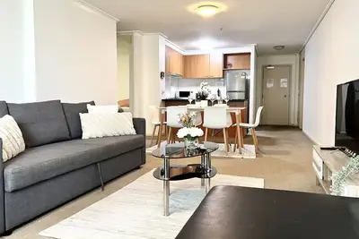 Image de Spacious City Road Haven