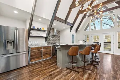 Image de New! Unique 4br Into The Woods | Fire Pit