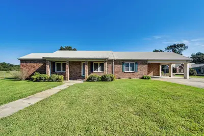 Image de 8 Mi to Lafayette: Dog-Friendly Home w/ Large Yard