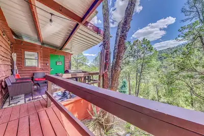 Image de Mountain-View Cabin w/ Hot Tub in Ruidoso!