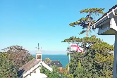 Image de 2 chambres à coucher à Totland Bay