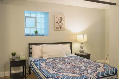 Image de 2br Modern Apt Near University of Chicago & Dining