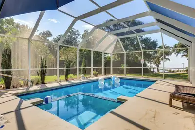 Image de Waterfront Gulf Coast Home w/ Outdoor Oasis!