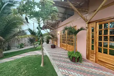 Image de Sirena's Beach & Surf Club