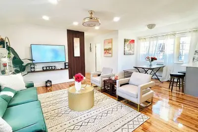 Image de Beautiful  Suite close to the airport, restaurants  and mall