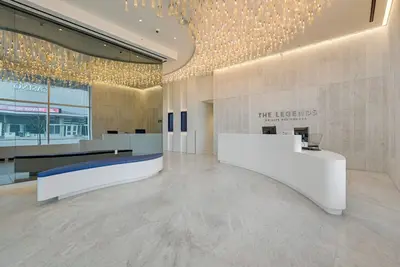 Image de Stunning 37th Floor Unit Attached to Jw Marriott