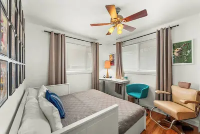 Explore Co - Epic Mountain views/central/hot tub