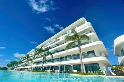 Image de Where paradise becomes home: Private Beach Club, Pool, Golf & Casino @ Hard Rock