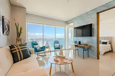 Image de Modern H2/ 19th Sea Bay View & Historic Center