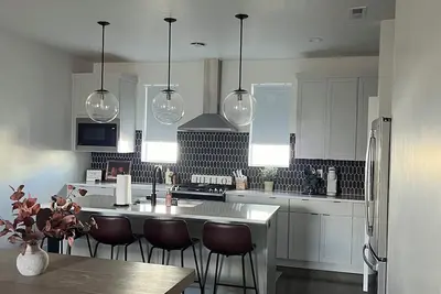 Image de Modern 4-bedroom townhome in the Valley of Mountain Green