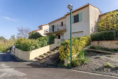 Image de Villa 'La Petite Colline À Céret', vue sur montagne, terrasse, jardin et Wi-Fi