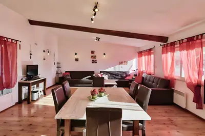 Image de Maison de vacances 'La Siesta' avec vue sur les montagnes, piscine partagée et Wi-Fi