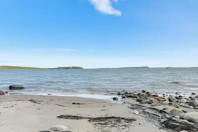 Image de Waterfront Roque Bluffs Hideaway w/ Private Beach