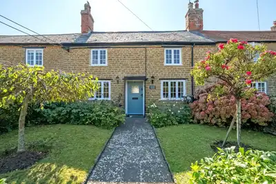 Image de Strand Cottage - sleeps 4 guests  in 2 bedrooms