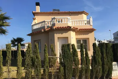 Image de Villa with garden, seating area and terrace near the beach and the Met
