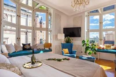 Image de Feniks Lagoon apartment with the best Main Square view
