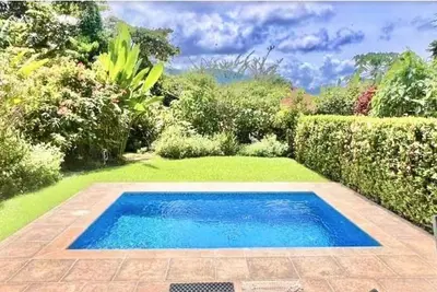 Image de 10 minutes to the beach. Private pool. Air conditioning. Easy access