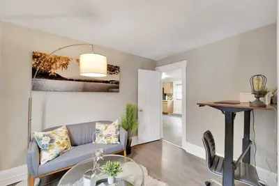 Image de Adorable 2 bedroom Apt in the heart of Windsor