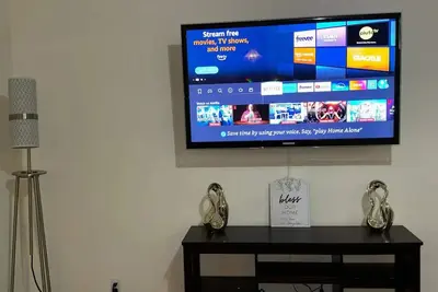 Image de Desert Haven with Modern Touches – Your Tucson Home Away from Home