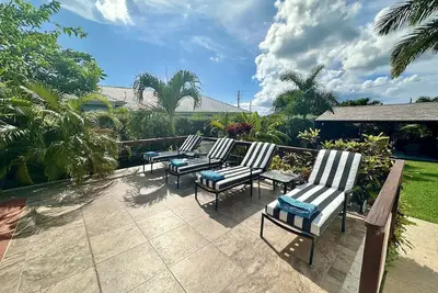 Idyllic Tropical Retreat