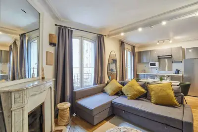 Image de Appartement de Charme Centre de Paris par Studio Prestige