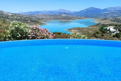 Villa Adelfas, infinity pool