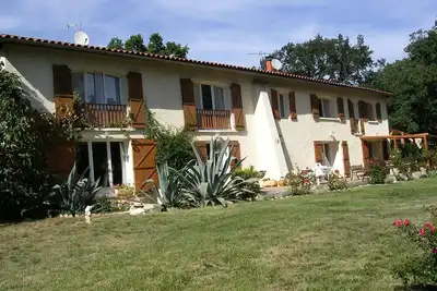 Image de Renovated hilltop farmhouse property 17 hectares, gorgeous views close to Bonnac
