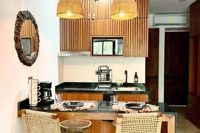 Image de Jungle Suite 10 Mins to Beaches & Trendy Hotspots