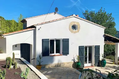 L’oasis verte: vue imprenable, piscine, intimité