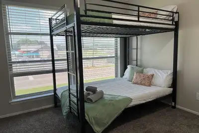 Image de Charming 2-bedroom apartment in brilliant Sherman with WiFi, Ac