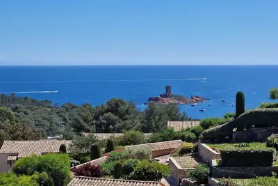 Image de Jolie villa rénovée plein sud vue mer