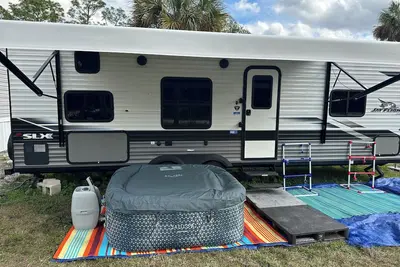 Image de “Rv Country Living” Glamping