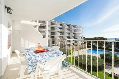 Image de Appartement 'Mimoapart 15, Face à la Mer' avec vue mer, piscine partagée et Wi-Fi
