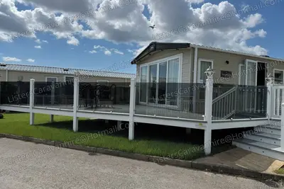 Image de Luxury 2 bedroom family caravan, with decking and close to the beach.