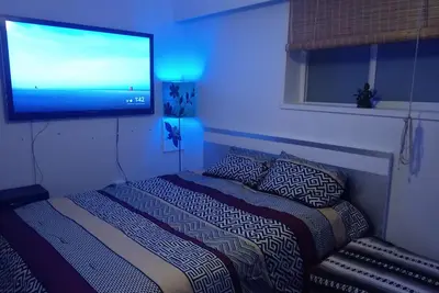 Image de Private 2-bedroom in 8 bedroom house