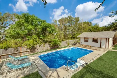 Image de Farm House with an Amazing Pool in the desirable Western Hills in Temple Tx