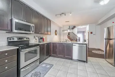 Image de 4br Town, Airport, Toronto Premium Outlets, Mississauga