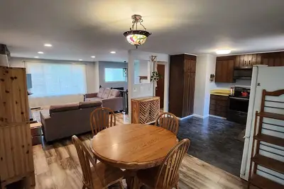 3-bedroom house in charming Puyallup with WiFi access
