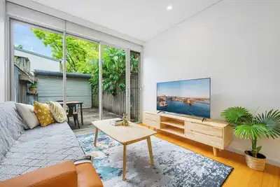 Image de Camperdown 3Br near Parks/Hospital/Train/Shopping