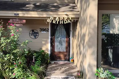 Image de Charming 2-bedroom townhome in lovely Walden on lake Conroe WiFi yacht club golf