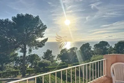 Image de Panorama du Levant- 4 pers-vue Mer-Piscine-Tennis