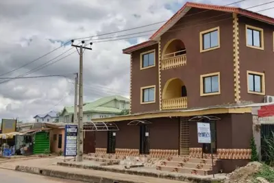 Image de Fairways Apartments: 2 bedroom apartment 10 mins from Winners Chapel Ota