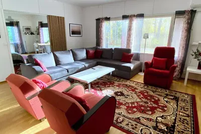 Image de Spacious house, quiet location, close to services