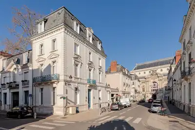 Image de 10-room hotel with breakfast. Perfect location in the center, nearby the Opera