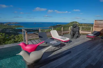 Luxurious Villa with Ocean Views in Gustavia