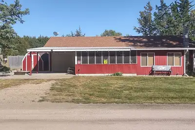 Image de Lake Escape Is A Cozy 3-bedroom cabin with Ac and WiFi in tranquil Ericson, Ne.