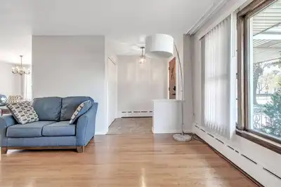 Image de Spacious 2br | Quiet Long-Term Stays | Niles, Il