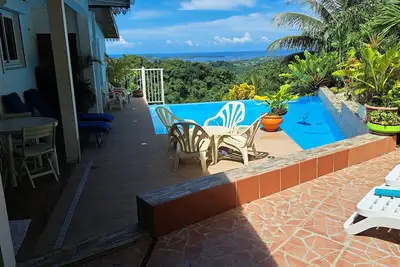 Image de Villa Type F4 Piscine Jacuzzi